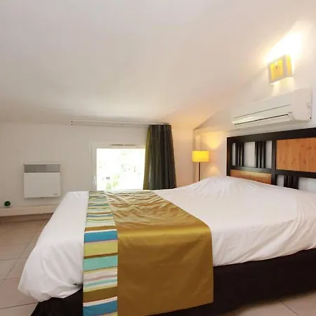 Lägenhet Le Dauphin Rieur , Le Brusc Mer-plage, Appt 6 Pl, Tout A Proximite, Clim Six-Fours-les-Plages
