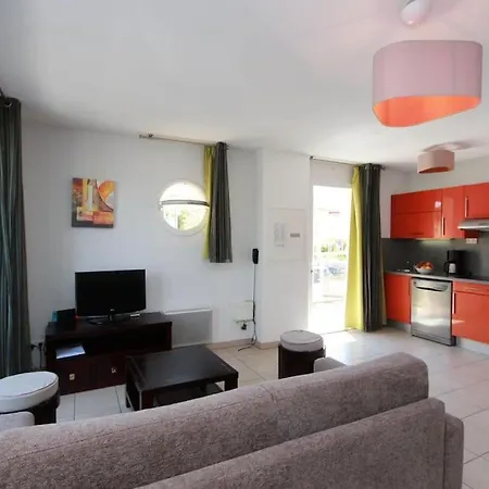 Lägenhet Le Dauphin Rieur , Le Brusc Mer-plage, Appt 6 Pl, Tout A Proximite, Clim Six-Fours-les-Plages