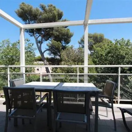 Le Dauphin Rieur , Le Brusc Mer-plage, Appt 6 Pl, Tout A Proximite, Clim Six-Fours-les-Plages