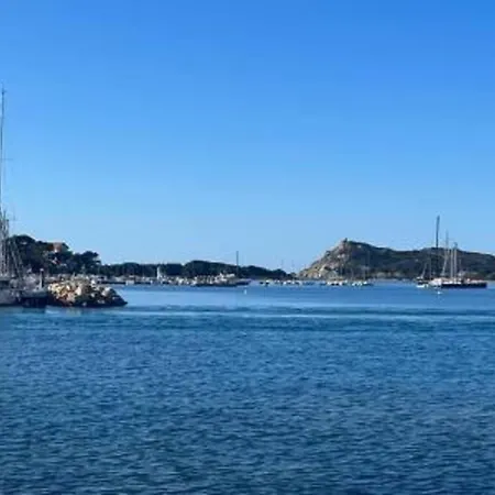 Le Dauphin Rieur , Le Brusc Mer-plage, Appt 6 Pl, Tout A Proximite, Clim Lägenhet Six-Fours-les-Plages